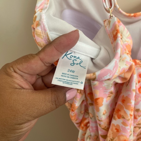 Target full piece swimsuit - Picture 3 of 4